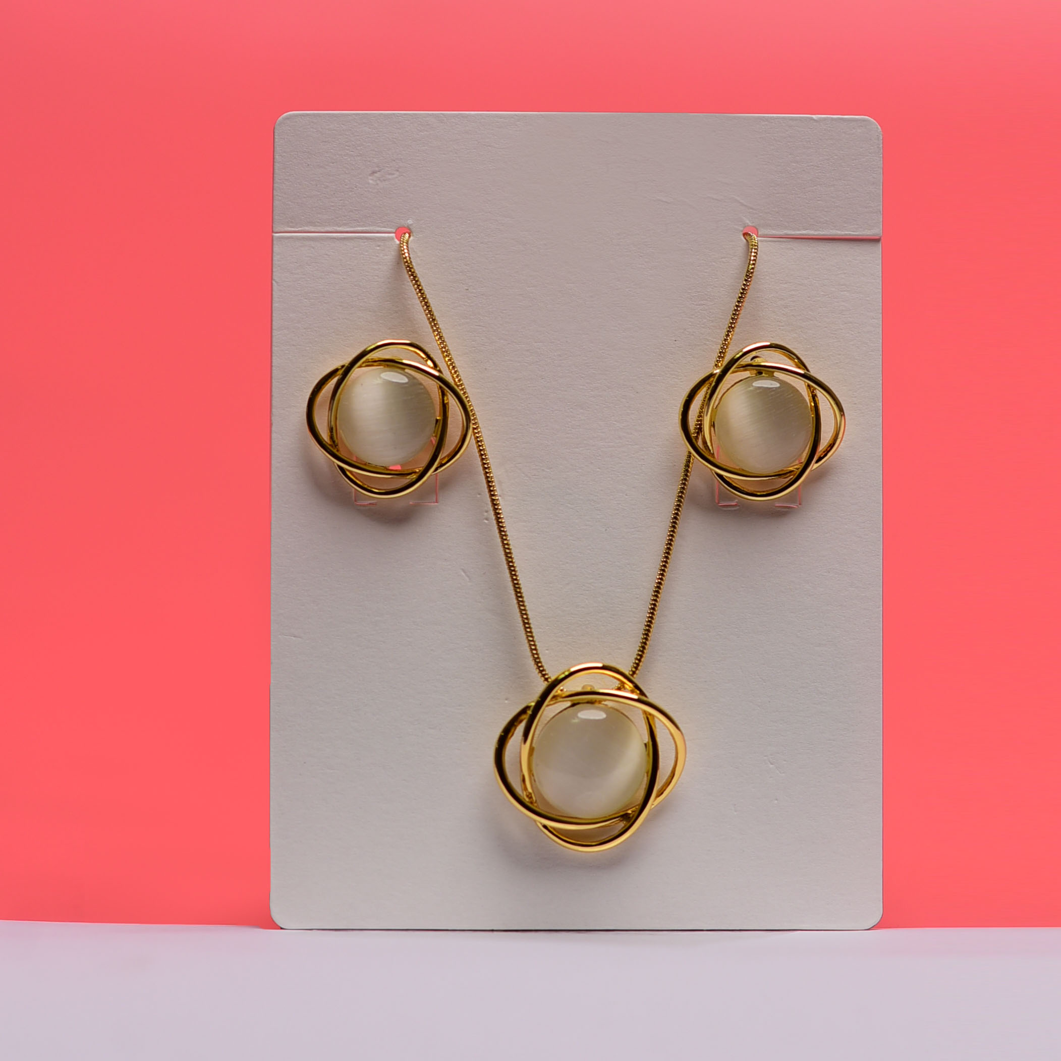 Gold, necklace / earrings sets